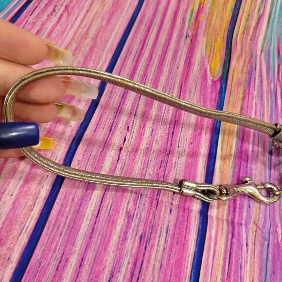 Coach Mini Poppy Heart Wristlet - Picture 5 of 12